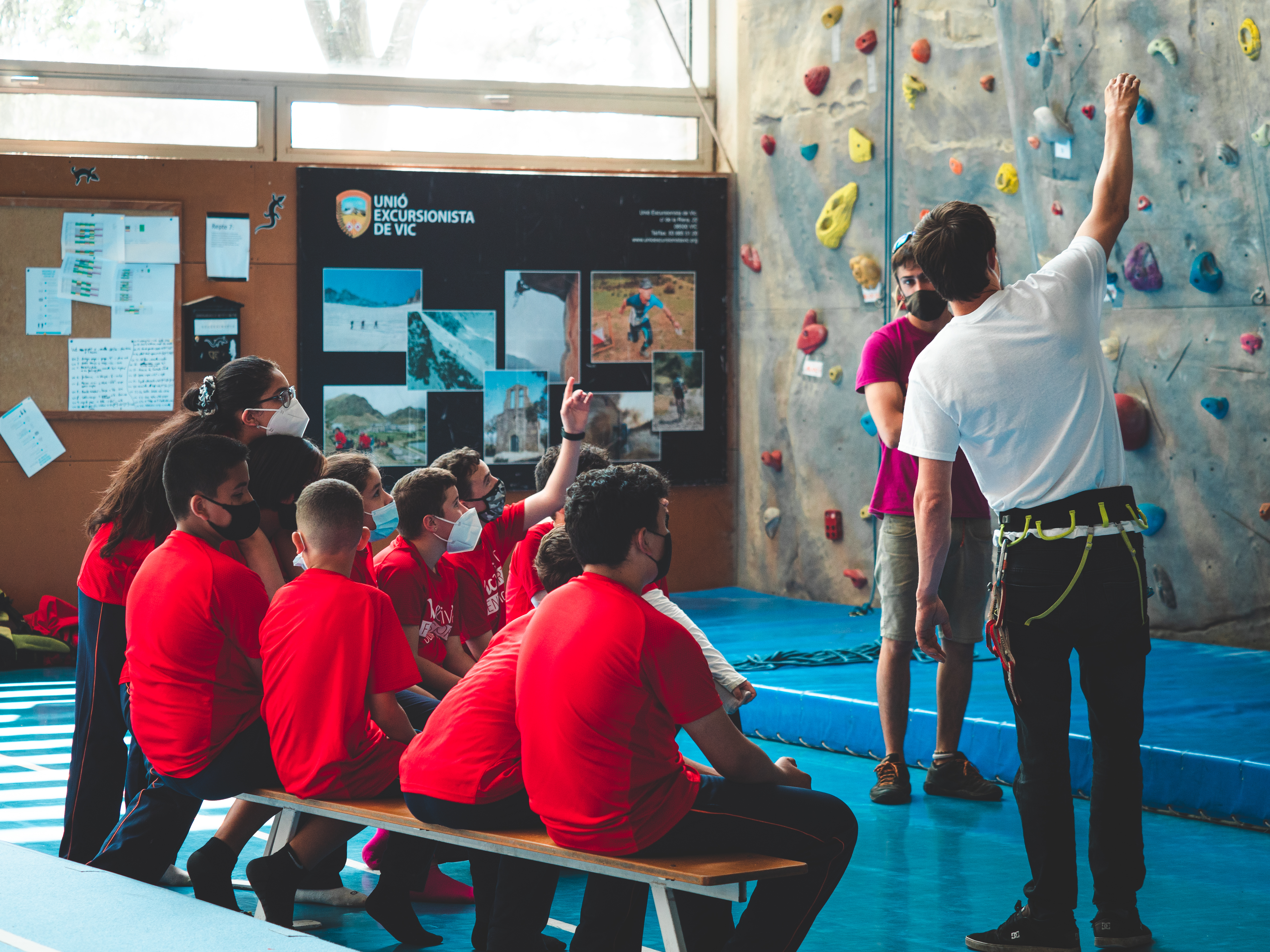 Sessió d’escalada durant l’OlimpiVic