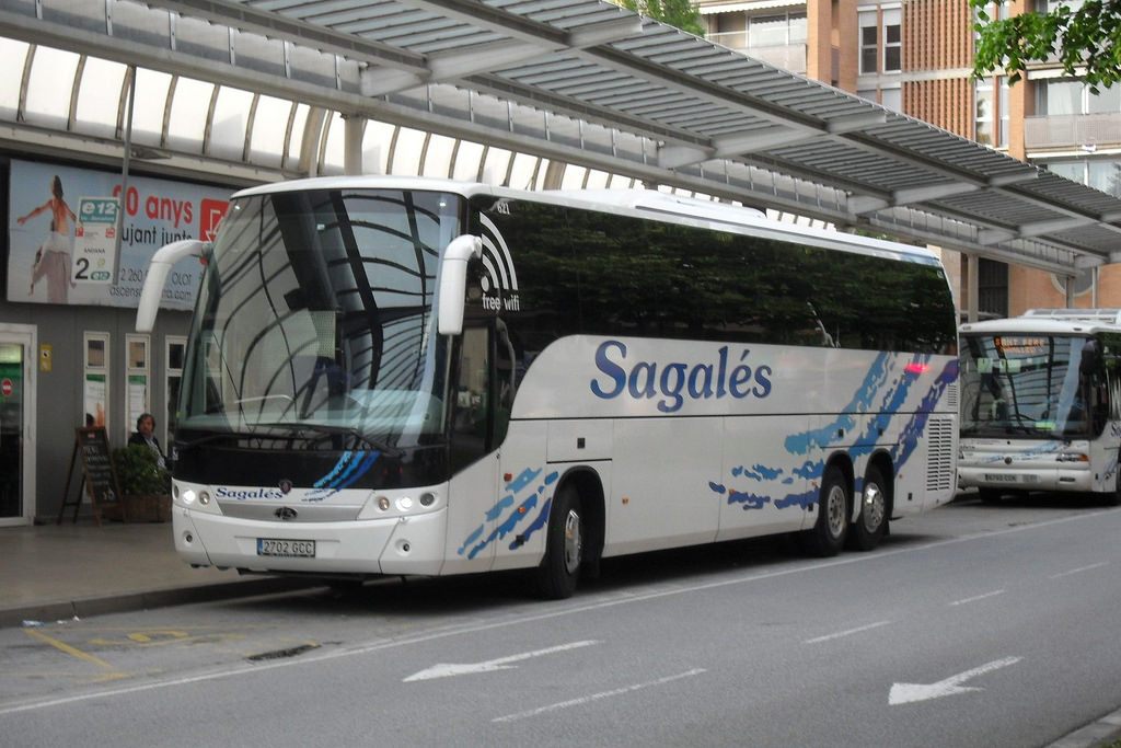 Autobús de Sagalés a l’estació de Vic