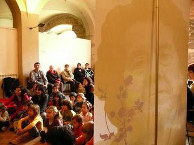 Els més menuts també van poder gaudir  dels actes de M. Àngels Anglada.