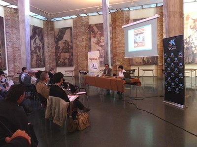 L’alcalde de Vic inaugura una jornada  sobre alternatives energètiques per a les explotacions porcines.