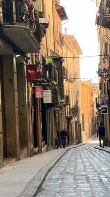 Carrer de la riera.