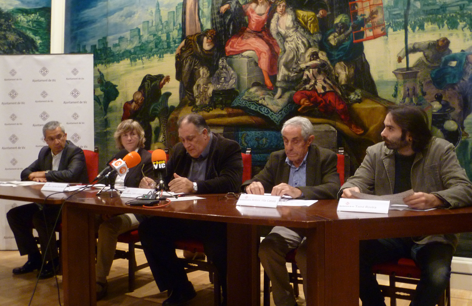 D’esquerra a dreta: Alfred Rodríguez, Carme Sanmartí, Joan López Carol, Antoni Ylla Català i  Txevi Rovira a la presentació de la iniciativa