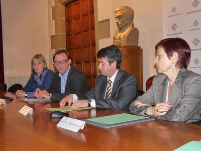 Un conveni posa ordre a les competències de salut pública  entre Ajuntament de Vic i Agència de Protecció de la Salut.