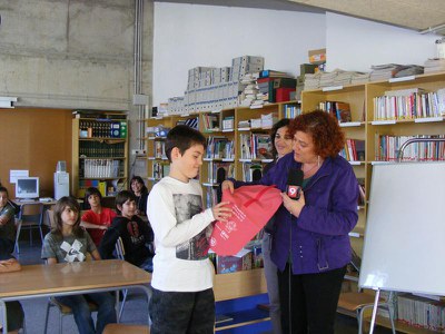 Vic engega una campanya per reduir residus dels  embolcalls dels esmorzars de les escoles.