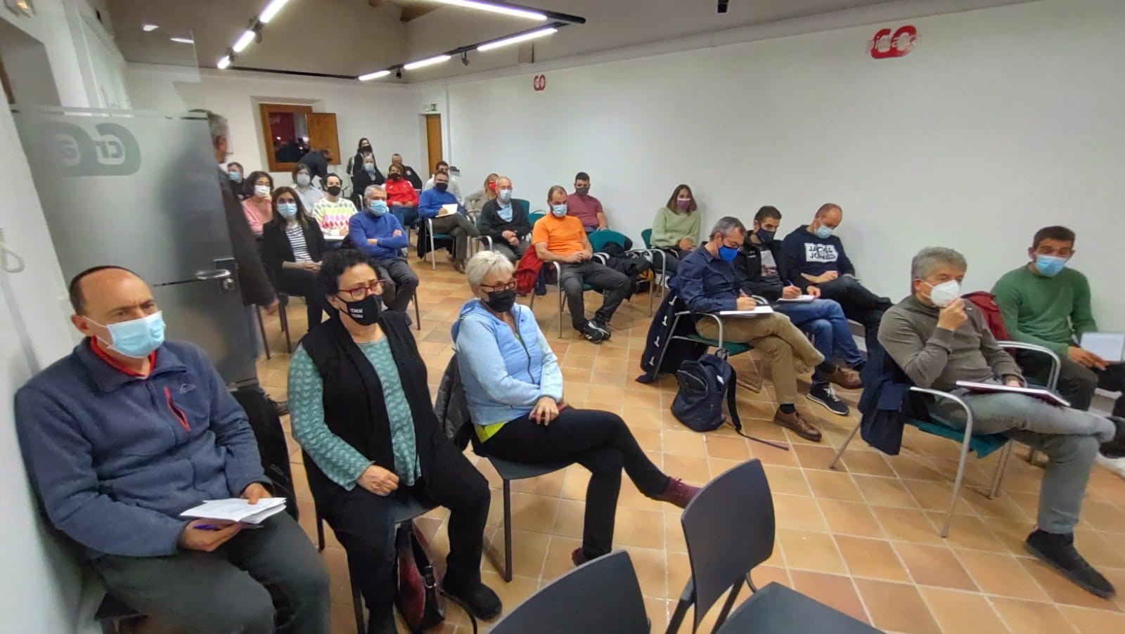Reunió d’entitats i agents esportius al nou coworking esportiu