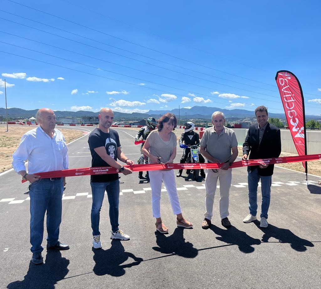 Anna Erra inaugurant el circuit d’Osona