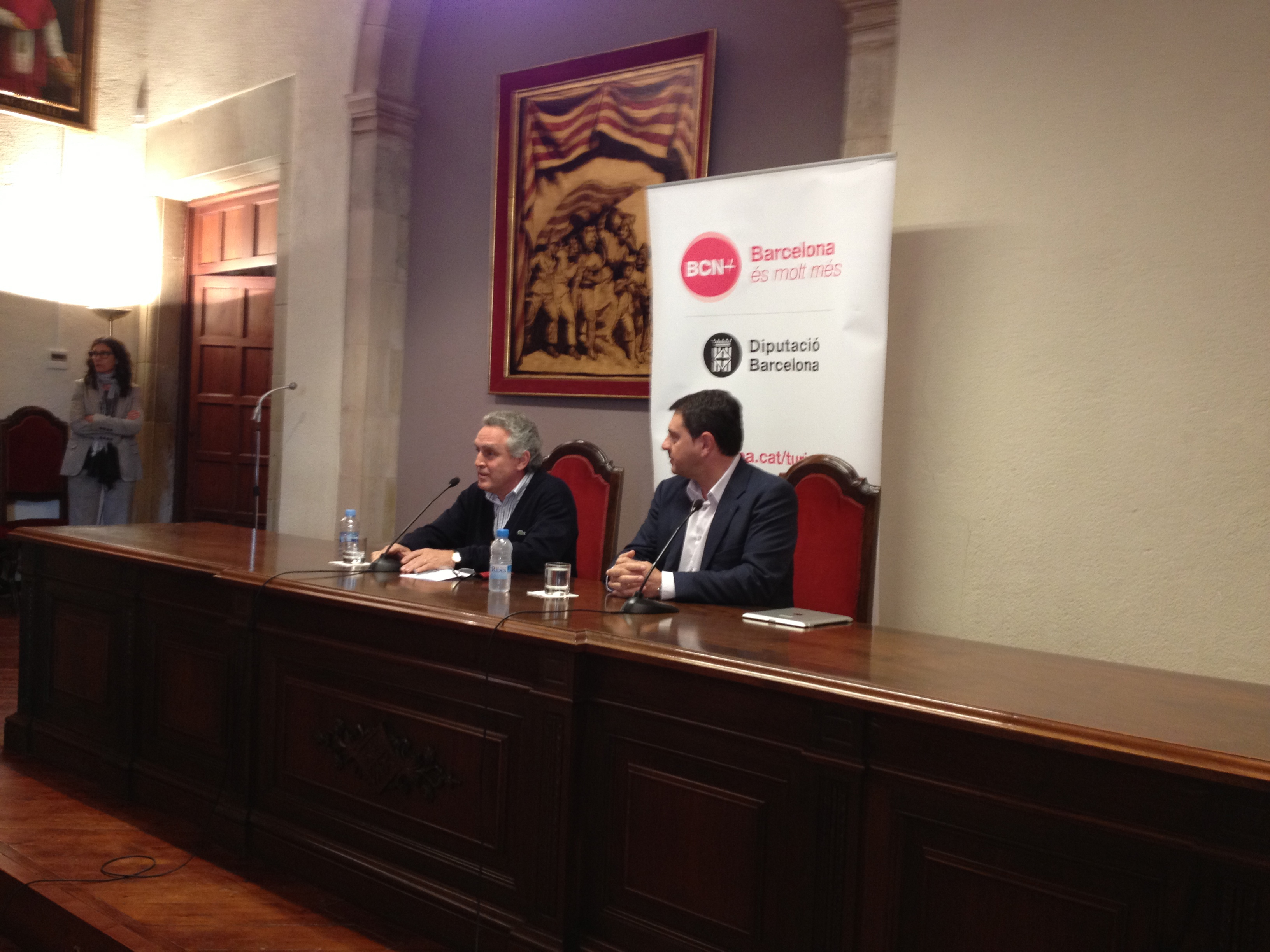 Toni Serrat i Josep Salom a la recepció oficial de la trobada d’instagramers a Vic