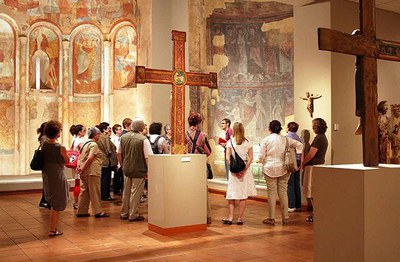 Les entranyes del MEV: visita sobre conservació preventiva.