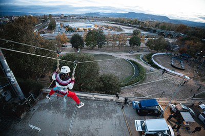 Llença't per la Tirolina!.