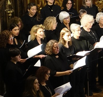 Tres mirades corals al silenci de la mort.