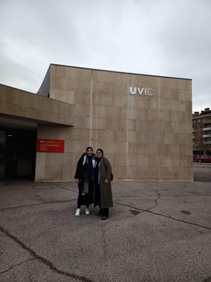 UN PROJECTE D’INTERCANVI PER MILLORAR LA INSERCIÓ SOCIOLABORAL DE DONES I JOVES  AL MARROC