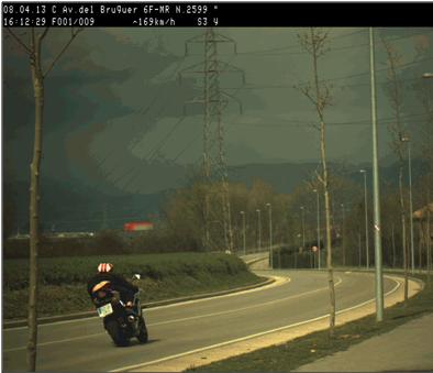 El motorista circulant a 169km/h
