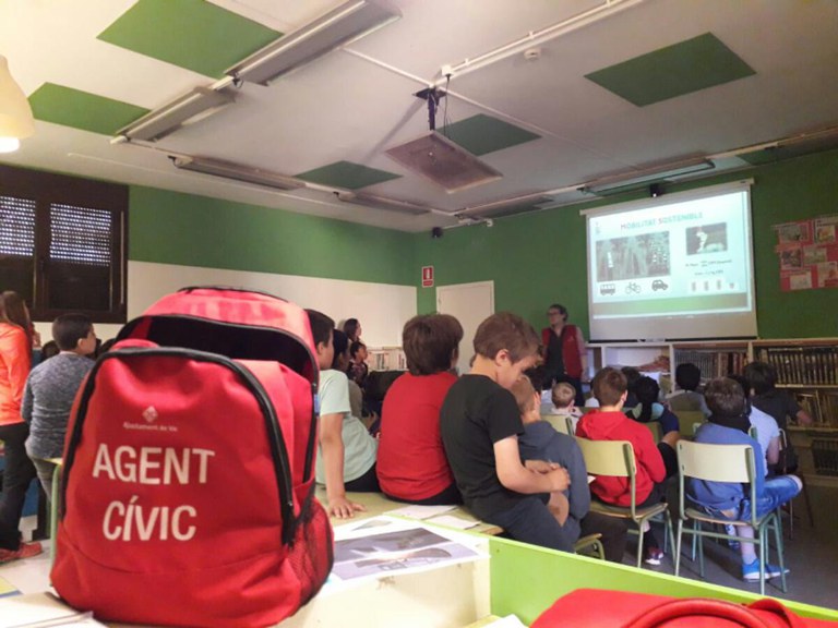 formació dins l'aula de primària