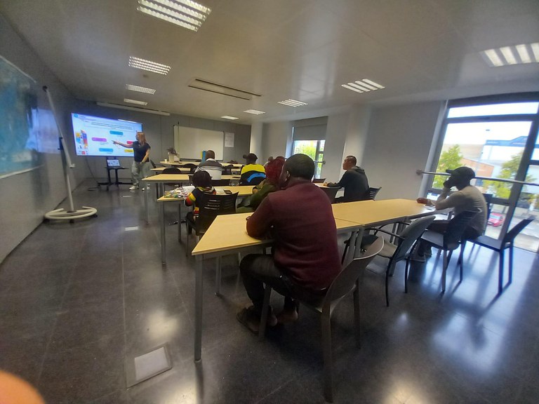 20231017 - taller reagrupament convivència (6).jpeg