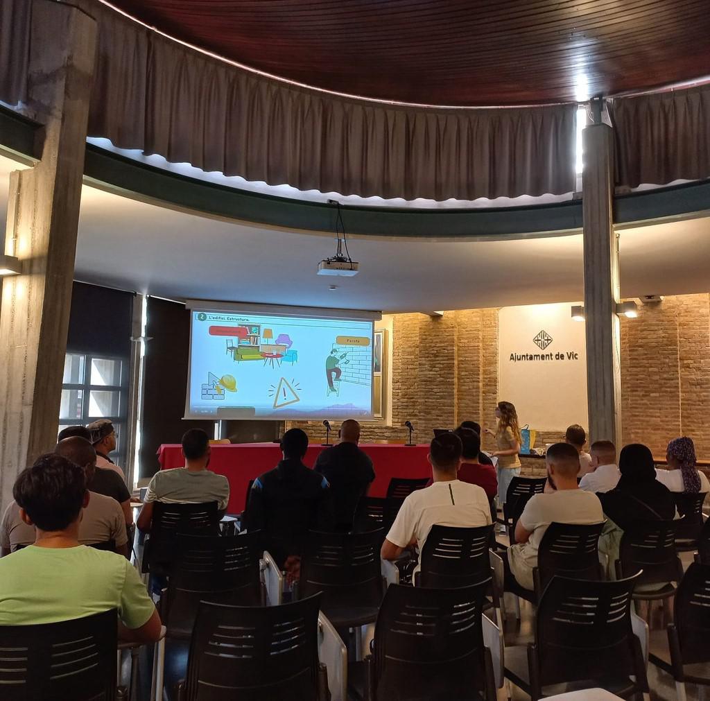 20230908 - sessió acollida.jpg