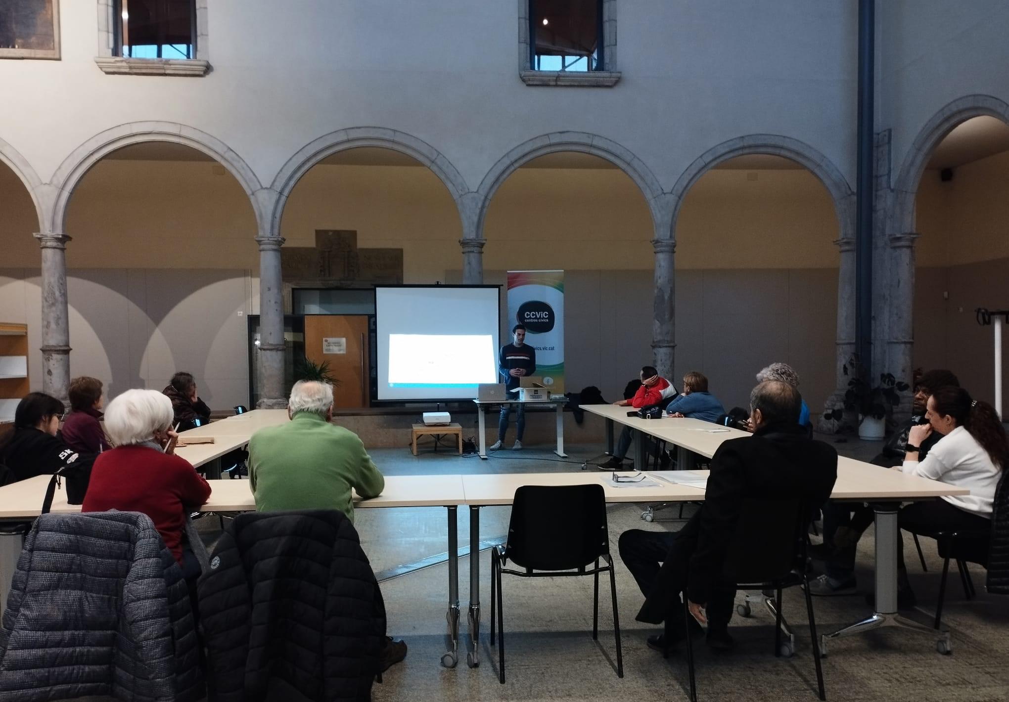 Taller CCVic Joan triadú  (1).jpeg