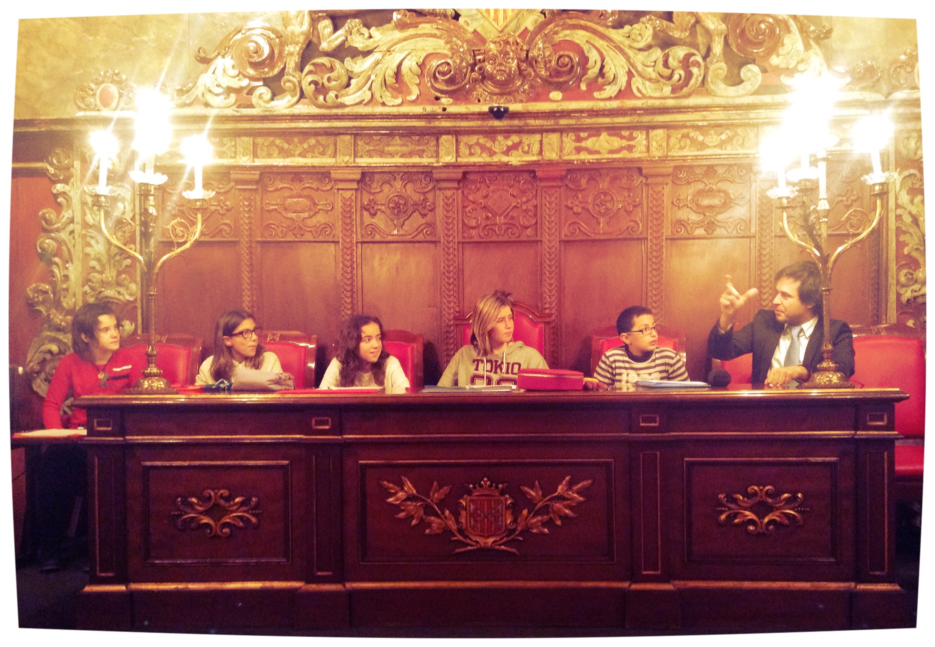 Joan Ballana amb alguns membres del Consistori Infantil