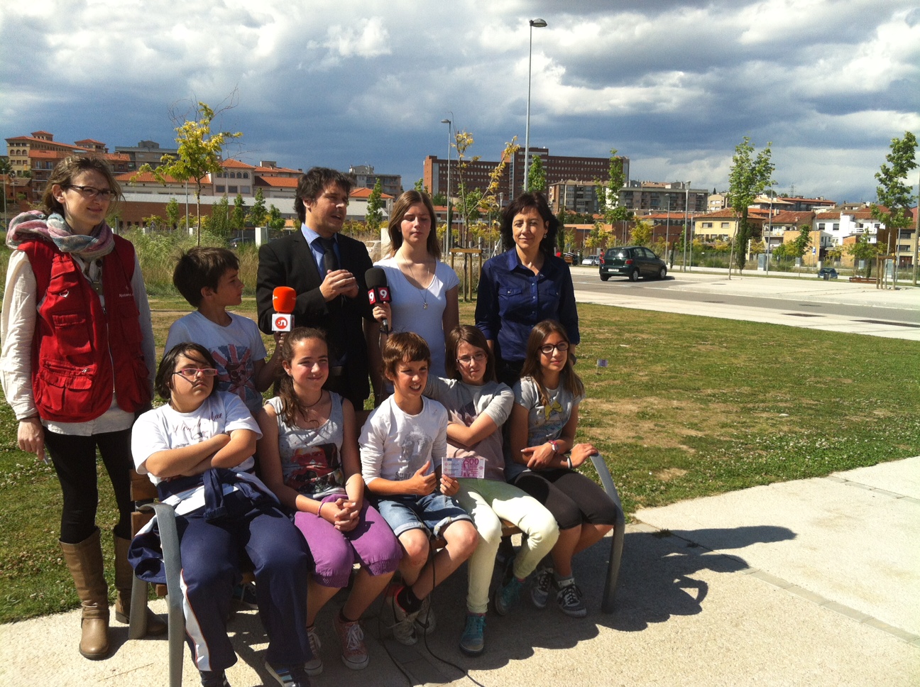 Moment de la roda de premsa, al parc Josep Maria Sert.
