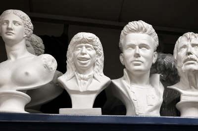 Imatge de torsos.