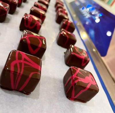 Aprenem a mirar la xocolata.