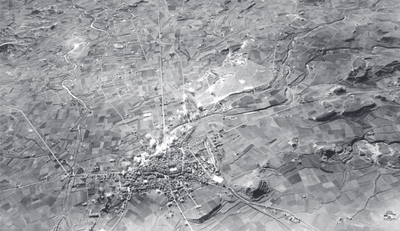 Fotografia aèria del bombardeig del 25 de gener de 1939. Font: Archivo Histórico del Ejército del Aire (AHEA). Ministerio de Defensa.