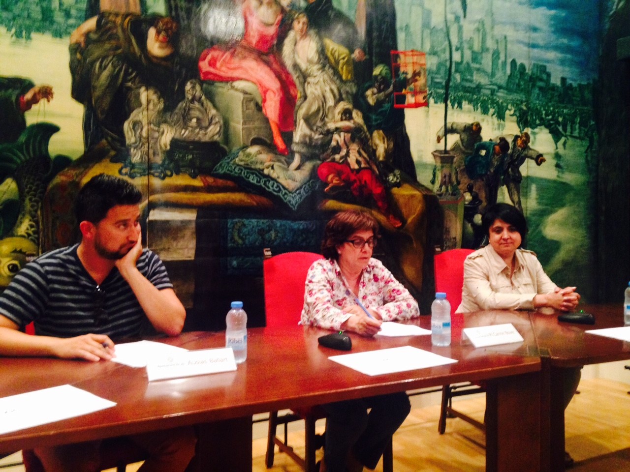 D’esquerra a dreta: Àusias Ballart, M. Carme Bover i Lídia Musachs a la presentació d’avui de VicBir