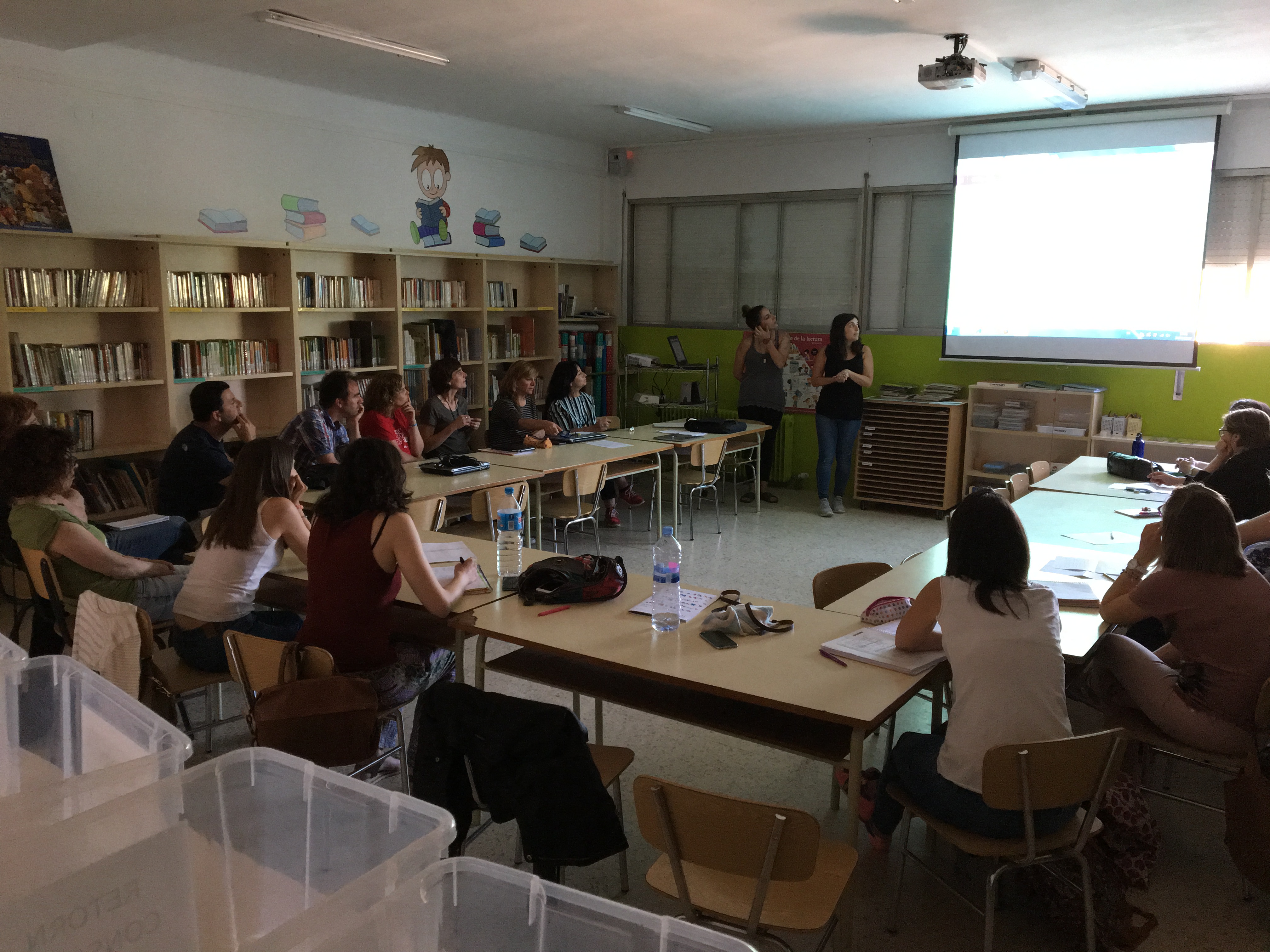 Durant la presentació dels projectes a l'escola Salarich