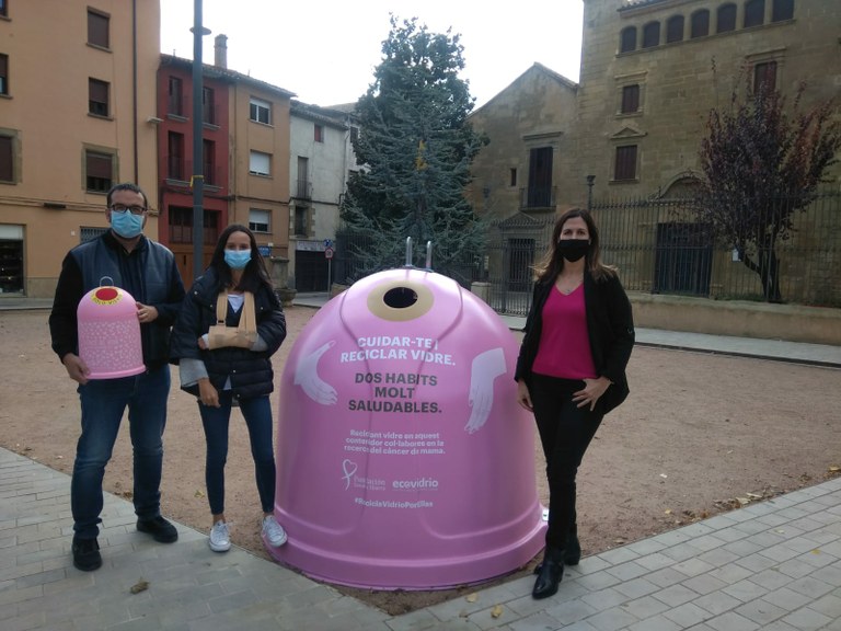 Albert Castells, Núria Vergés i Sílvia Mayo