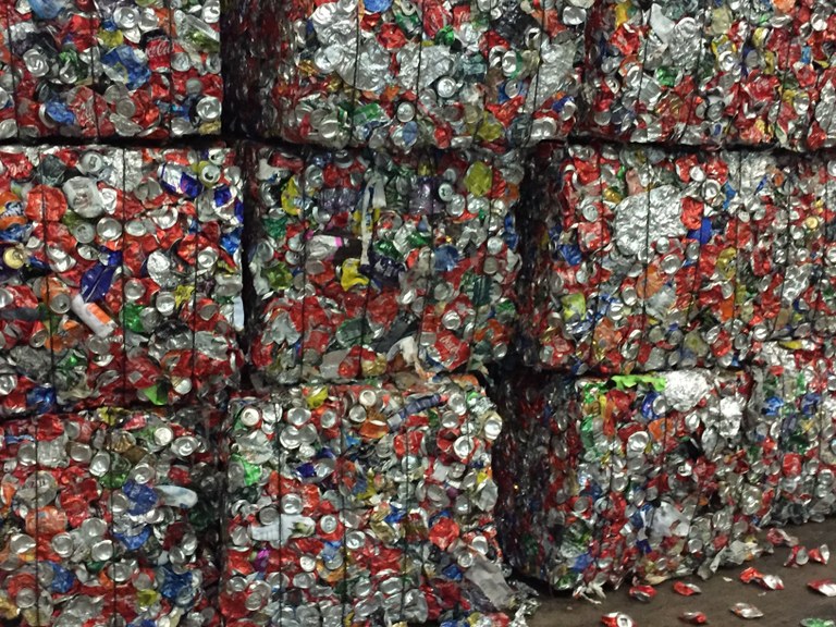 Recollida selectiva d'envasos a Vic
